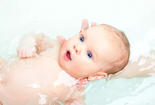 Le bain de bébé : tous les jours ?